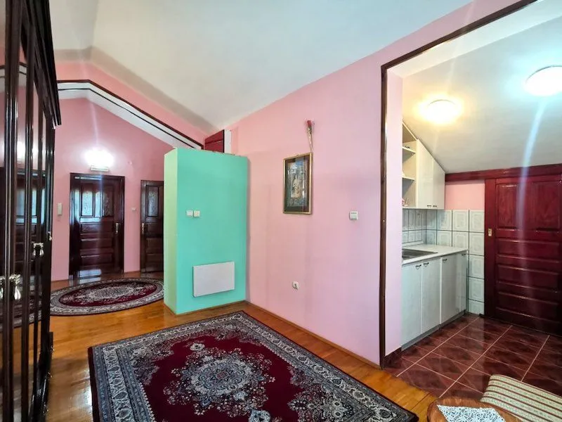 Sale, house, 489m², Zagorič, Podgorica