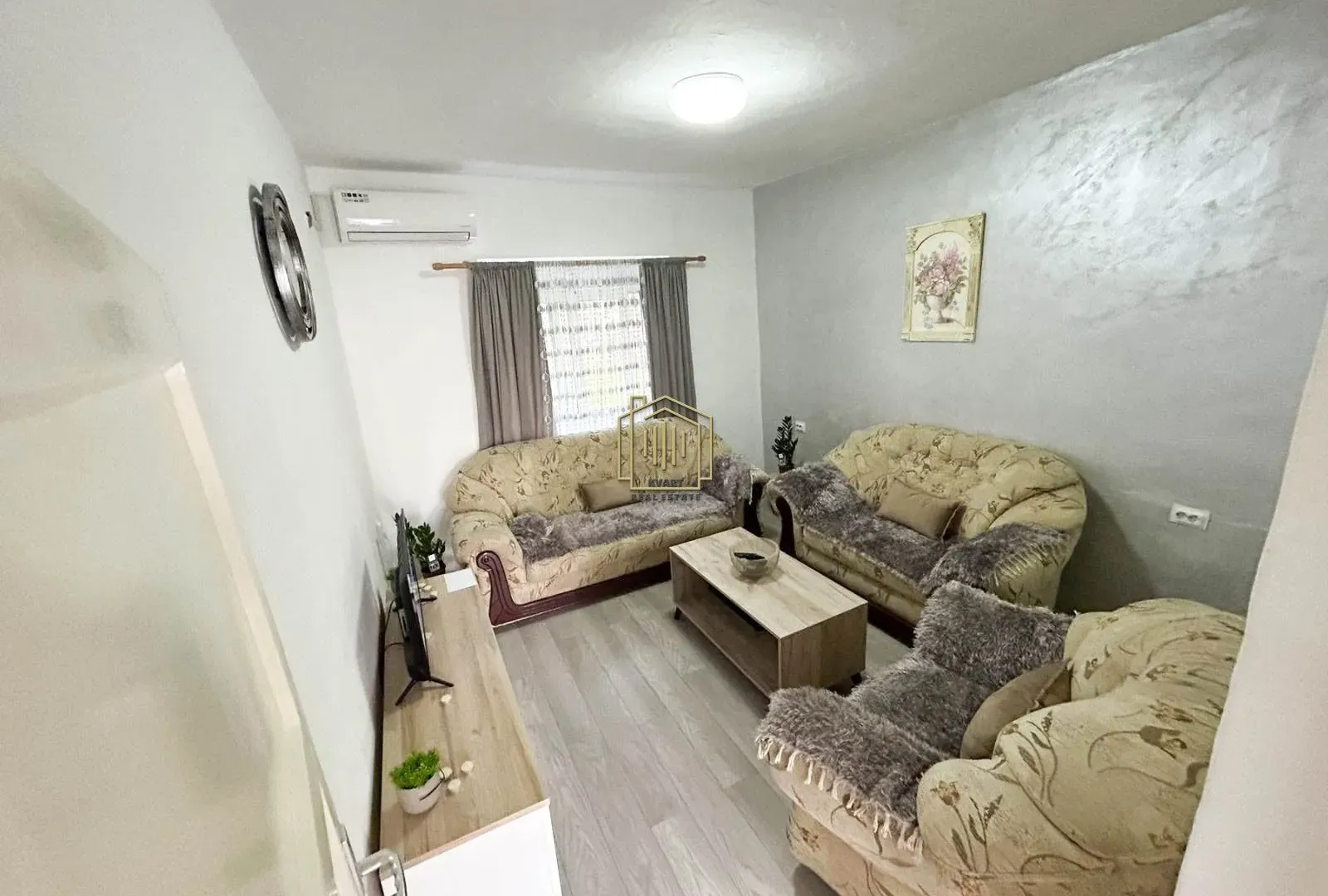 Izdavanje, jednosoban stan, 50m², Stara Varoš, Podgorica