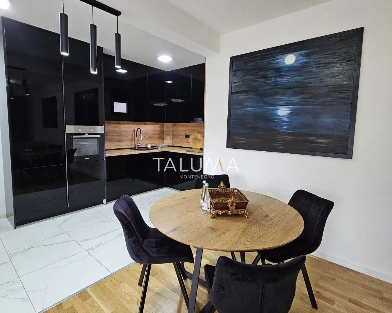 Rent, two bedroom apartment, 100m², Blok 9, Podgorica