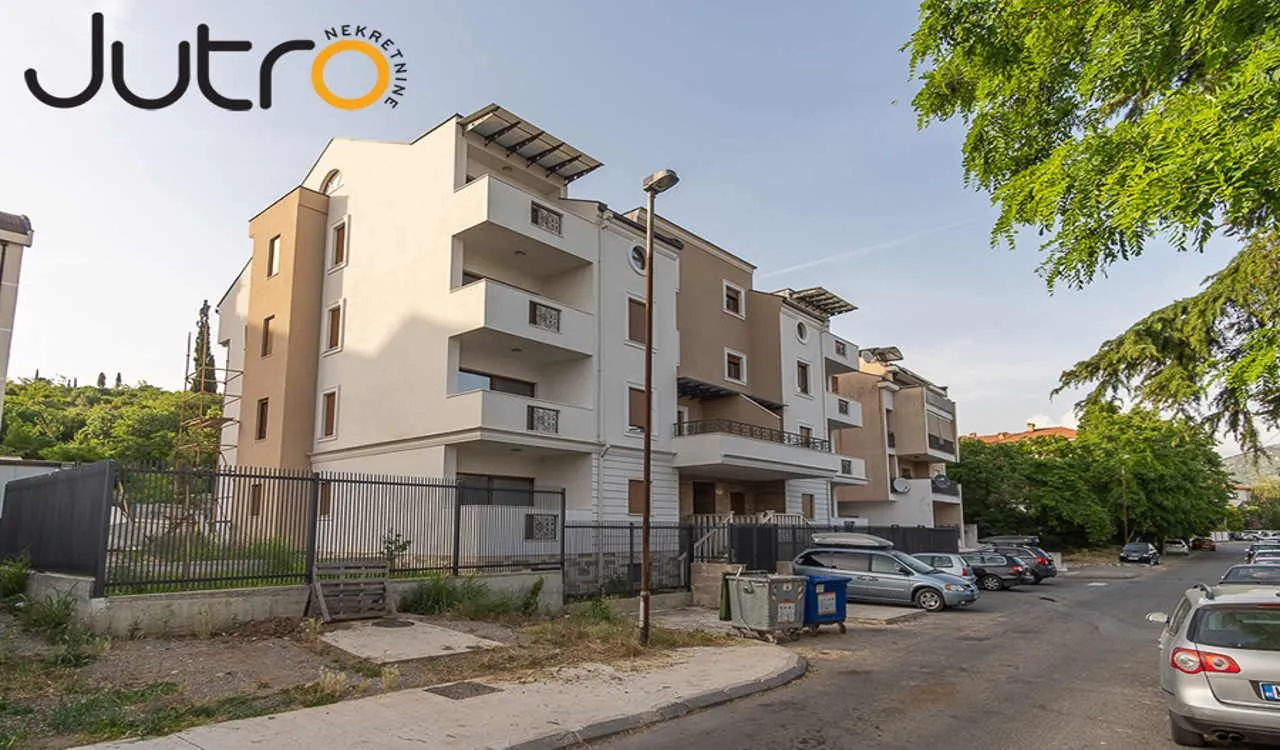 Sale, four bedroom apartment, 155m², Gorica C, Podgorica