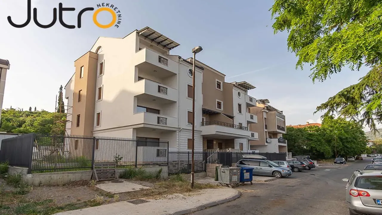 Sale, four bedroom apartment, 155m², Gorica C, Podgorica