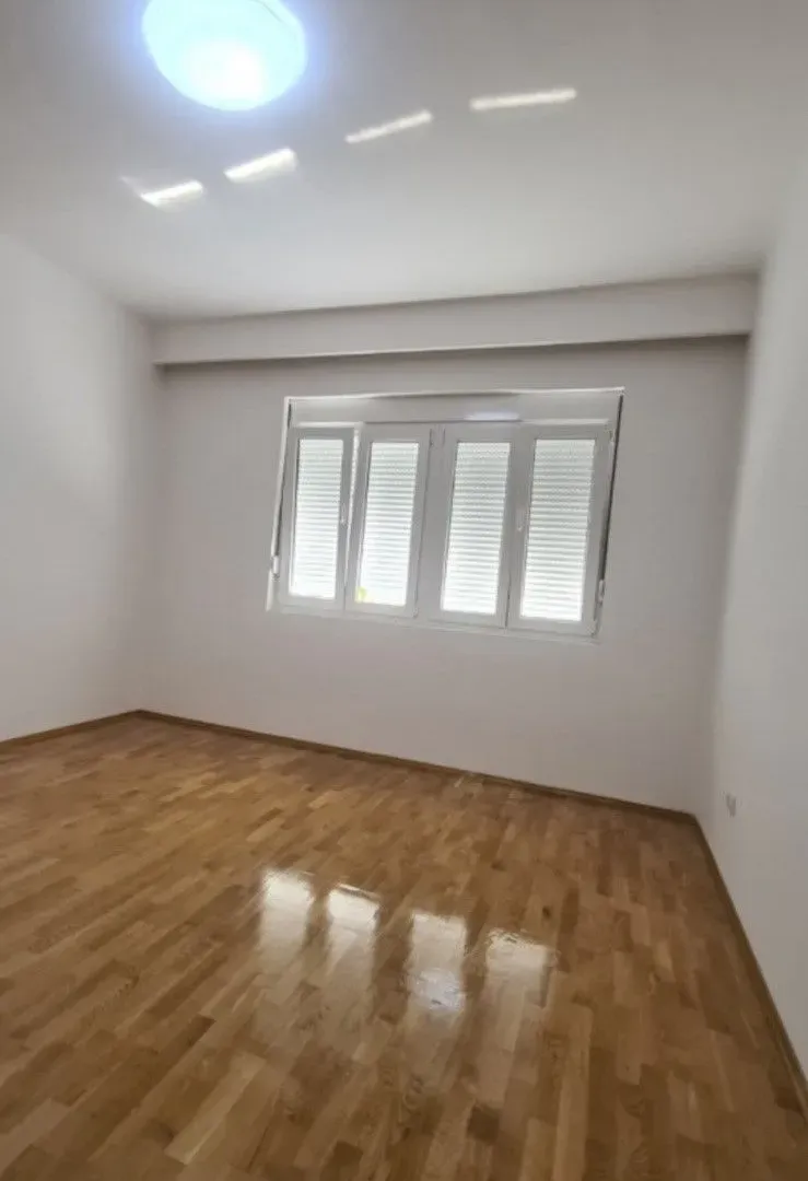 Izdavanje, stan, 57m², Podgorica, Crna Gora