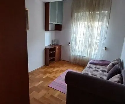Rent, two bedroom apartment, 65m², Blok 9, Podgorica - image 4