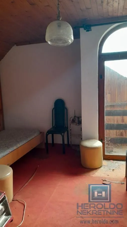 Prodaja, ugostiteljski objekat, 1500m², Donji Krčin, Varvarin