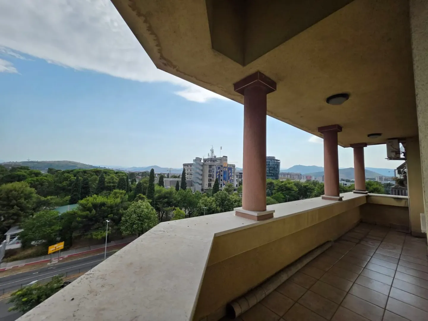 Sale, four bedroom apartment, 281m², Podgorica, Crna Gora