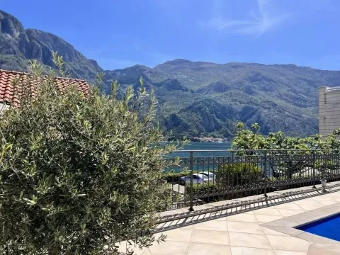 Sale, house, 85m², Kotor, Crna Gora - image 6