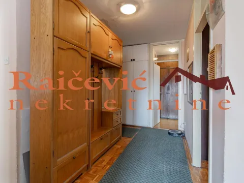 Sale, four bedroom apartment, 97m², Stari Grad, Beograd - image 11