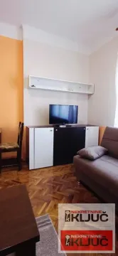 Izdavanje, garsonjera, 27m², Centar, Novi Sad - image 4