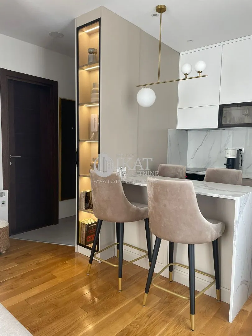 Prodaja, jednosoban stan, 33m², Centar, Zlatibor