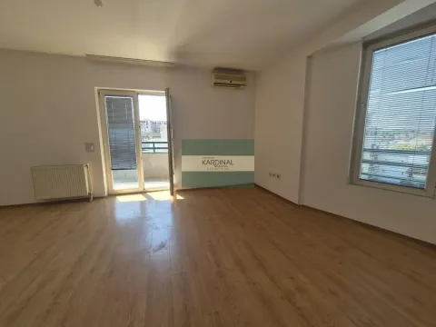 Prodaja, dvosoban stan, 63m², Centar, Jagodina - image 3