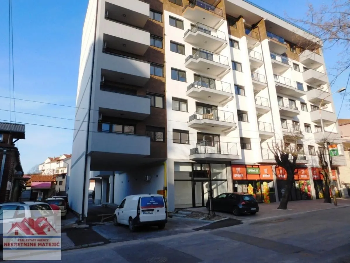 Izdavanje, dvosoban stan, 65m², Centar, Kragujevac