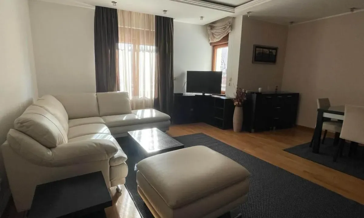 Izdavanje, stan, 130m², Vračar Hram, Vračar Sve Podlokacije