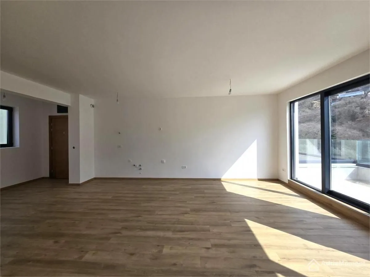 Prodaja, dvosoban stan, 114m², Kamenovo, Budva