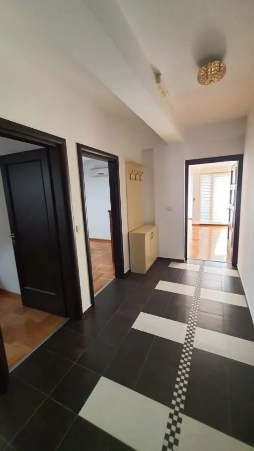 Prodaja, dvosoban stan, 108m², Budva, Crna Gora