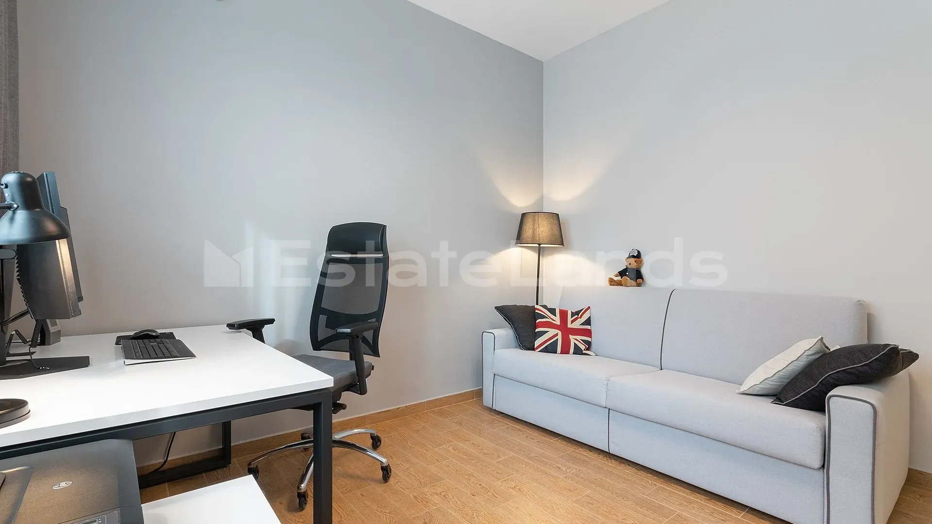 Sale, two bedroom apartment, 81m², Bečići, Budva