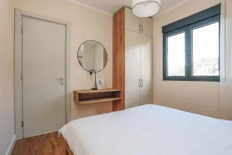 Rent, one bedroom apartment, 37m², Bečići, Budva - image 4
