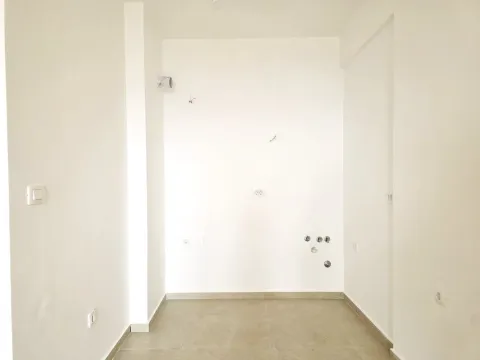 Rent, apartment, 44m², Stari Aerodrom, Podgorica - image 4