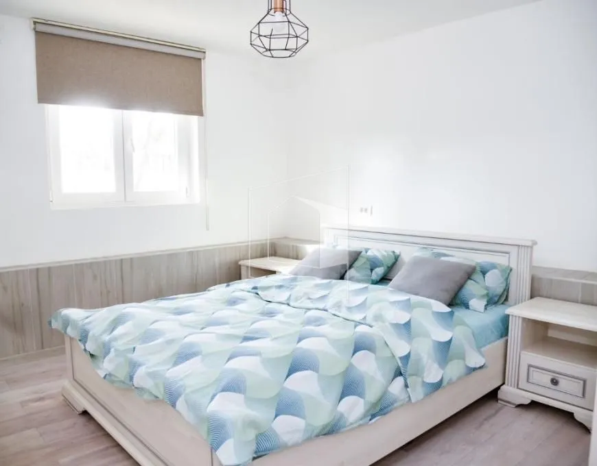 Izdavanje,  kuća, 80m2, Bigova, Kotor