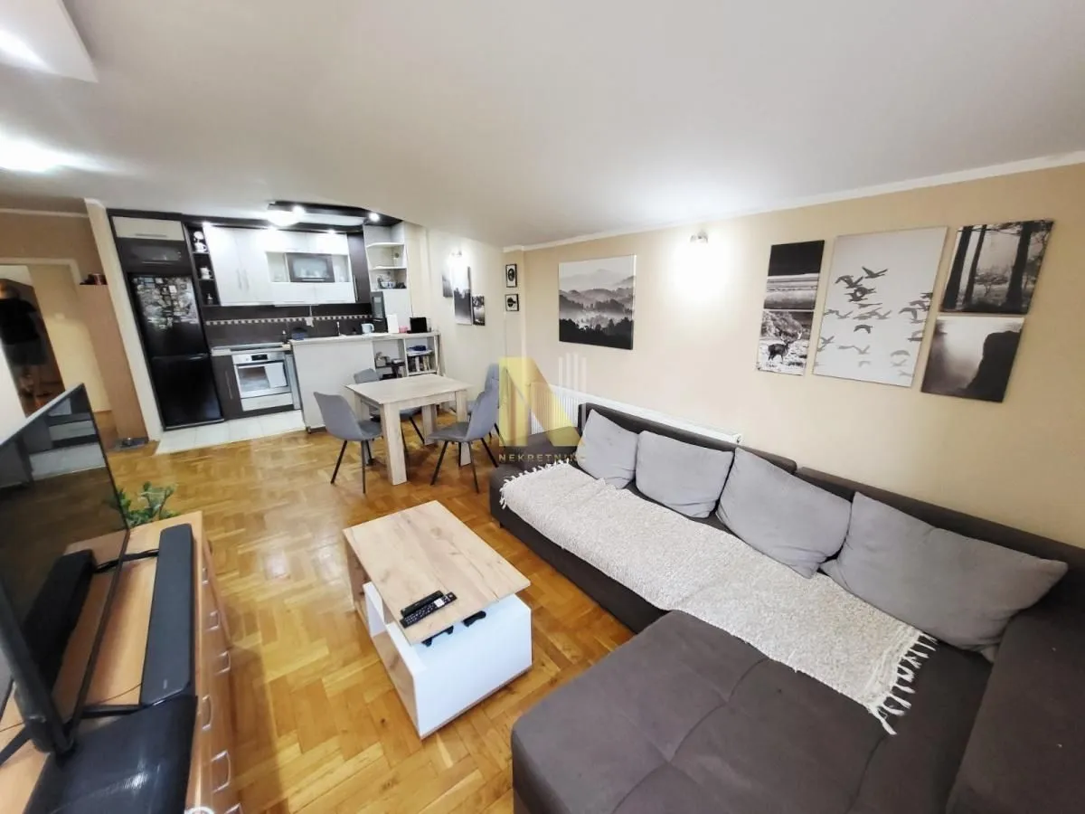 Prodaja, trosoban stan, 80m², Nova Detelinara, Novi Sad Sve Podlokacije