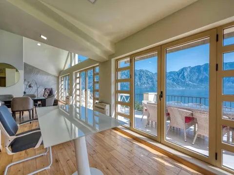 Prodaja, trosoban stan, 167m², Prčanj, Kotor - image 10