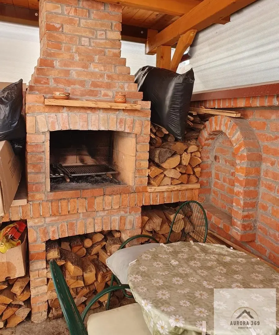 Prodaja, kuća, 260m², Banja Vrdnik, Irig