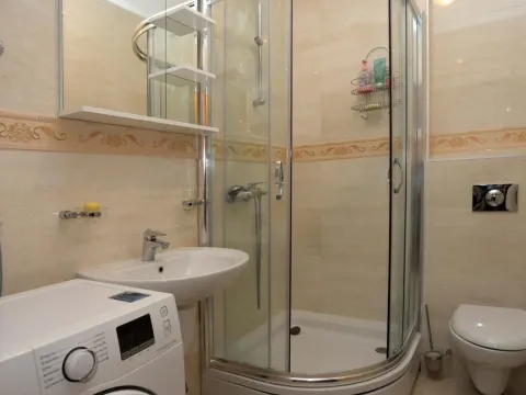 Rent, one bedroom apartment, 48m², Centar, Budva - image 3