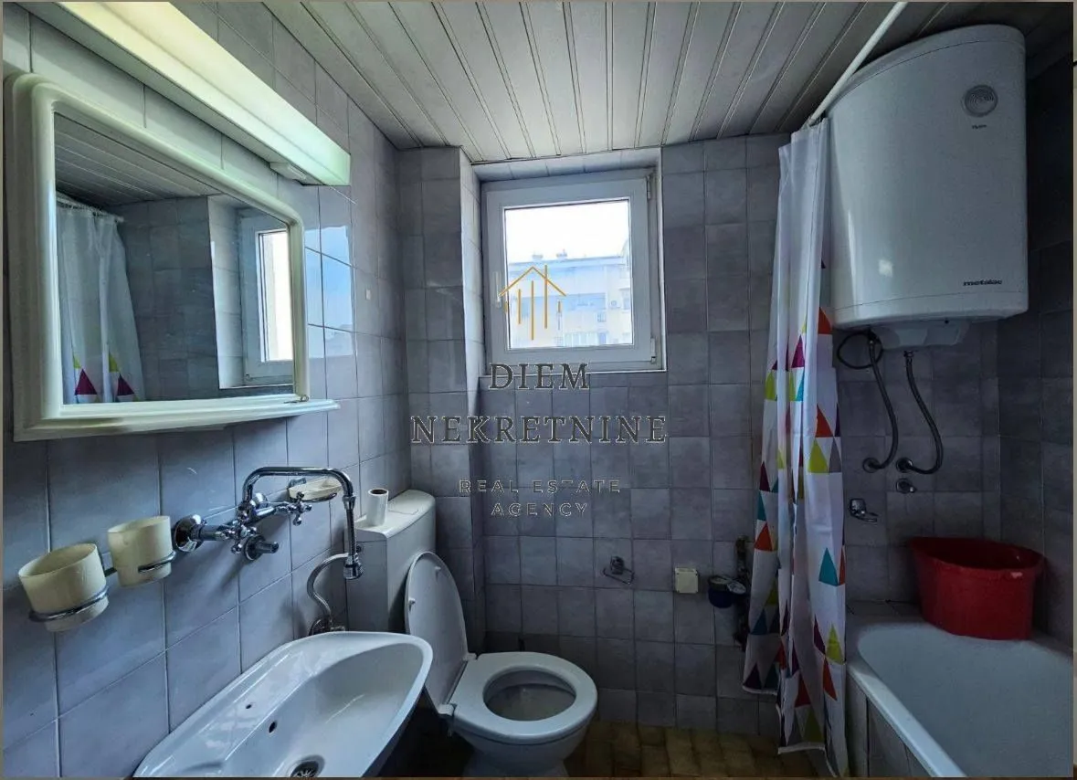 Rent, one bedroom apartment, 60m², Centar, Bar