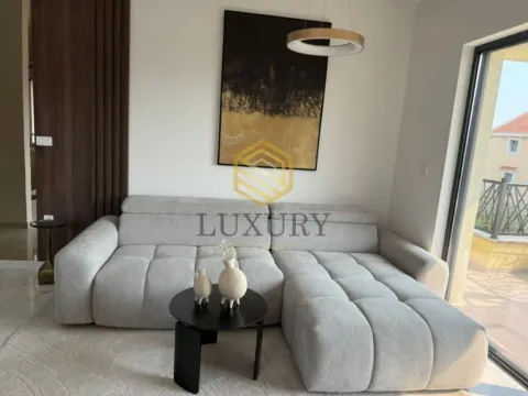 Izdavanje, jednosoban stan, 50m², Centar, Tivat - image 2