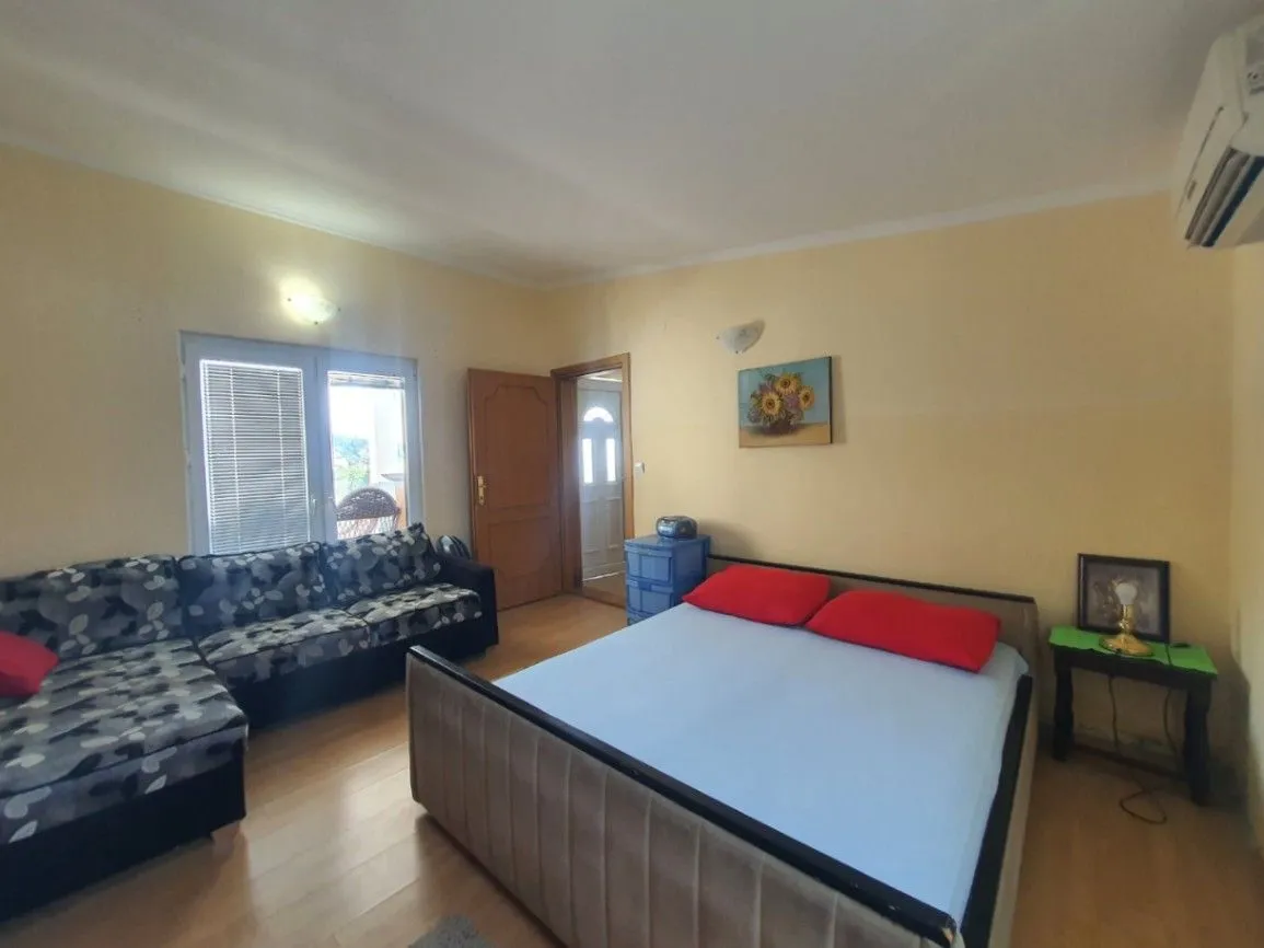 Sale, two bedroom apartment, 100m², Sutomore, Bar