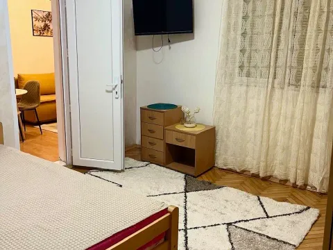 Rent, one bedroom apartment, 50m², Šušanj, Bar - image 6