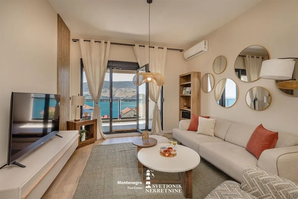 Prodaja, jednosoban stan, 70m², Topla, Herceg Novi