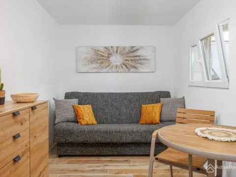 Prodaja, kuća, 130m², Utjeha, Bar - image 9