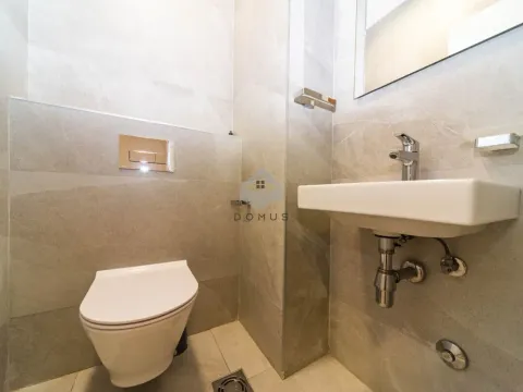 Rent, office space, 68m², Central Point, Podgorica - image 8