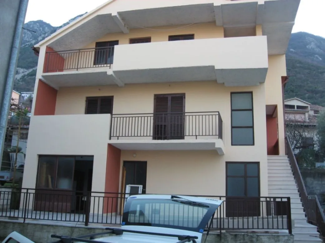 Prodaja, kuća, 270m², Prčanj, Kotor