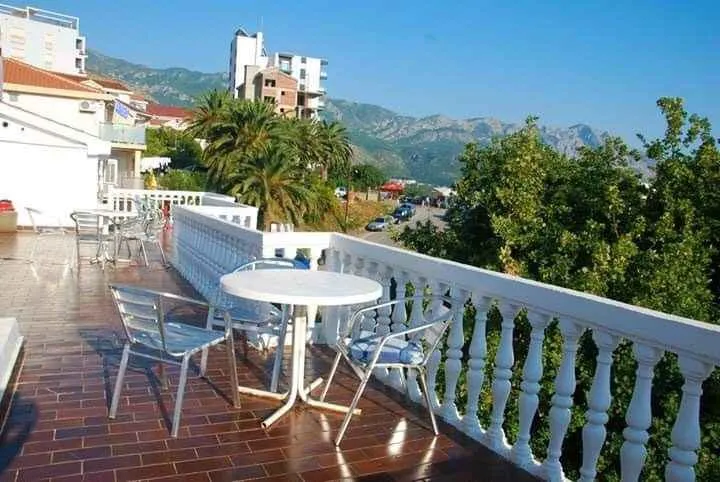 Prodaja, ugostiteljski objekat, 770m², Bečići, Budva