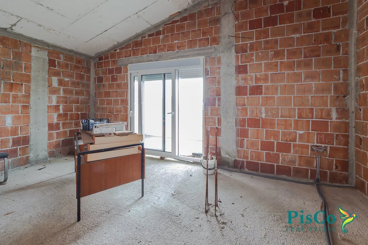 Sale, house, 300m², Bar, Crna Gora