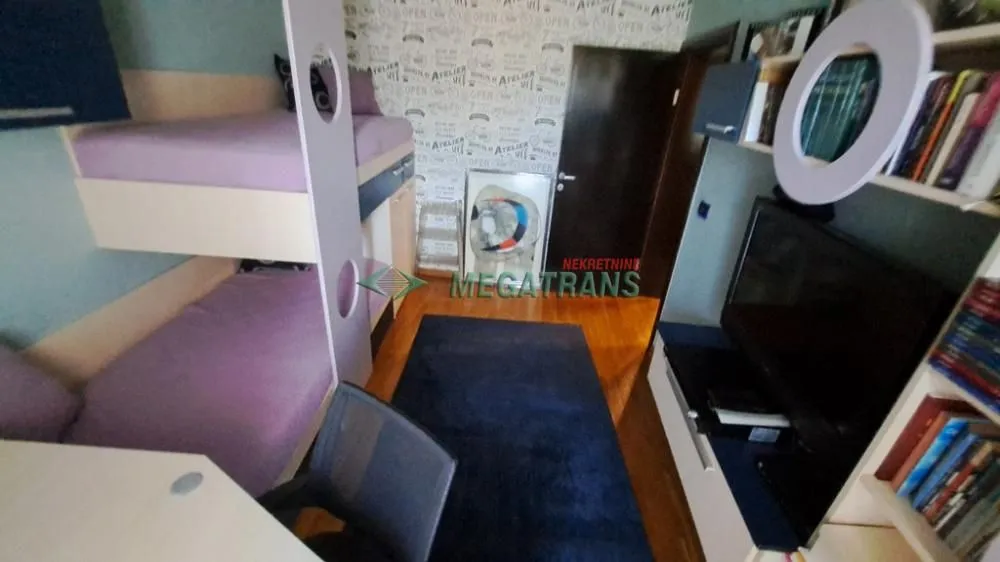 Prodaja, četvorosoban stan, 111m², Grbavica, Novi Sad Sve Podlokacije
