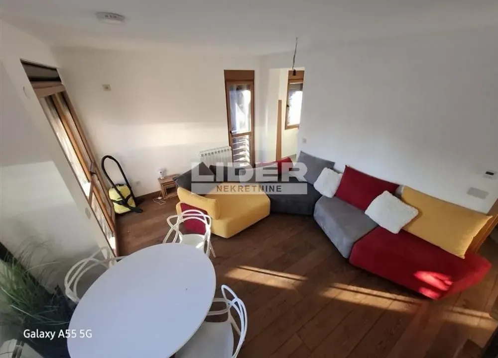 Prodaja, dvosoban stan, 64m², Sloboda, Zlatibor