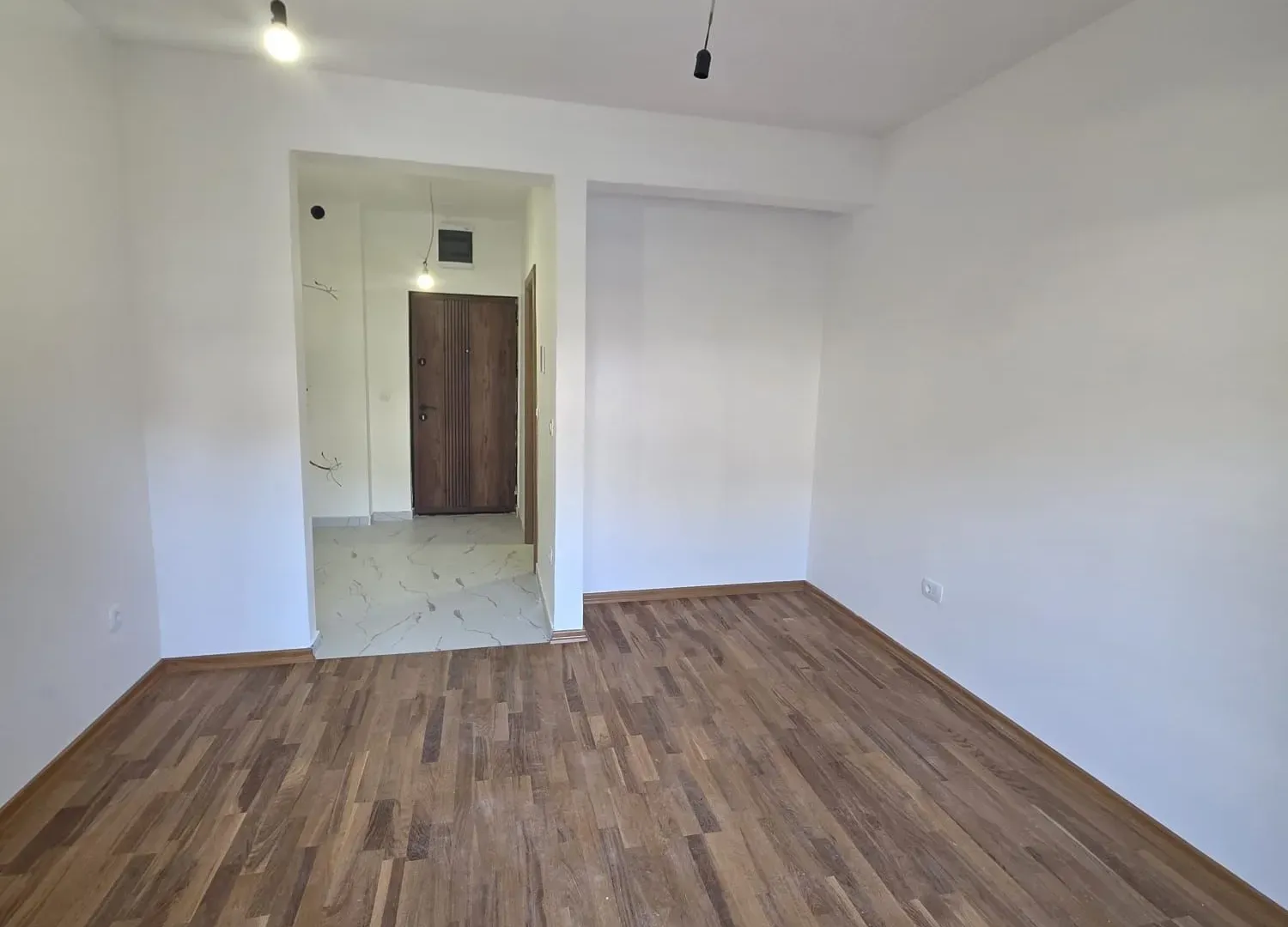 Prodaja, jednosoban stan, 45m², Lazi, Budva