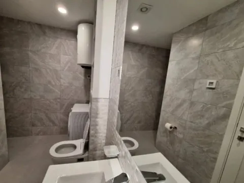 Izdavanje, jednosoban stan, 47m², Stari Aerodrom, Podgorica - image 10