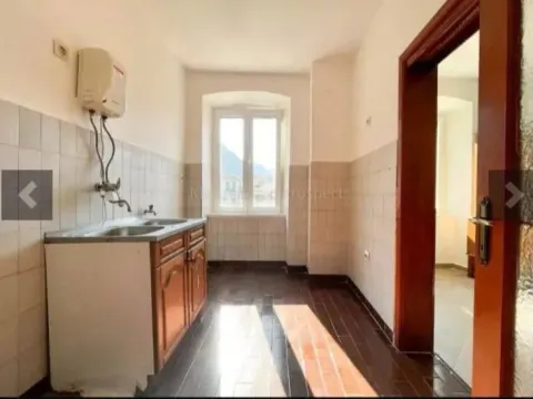 Prodaja, dvosoban stan, 84m², Centar, Kotor - image 5