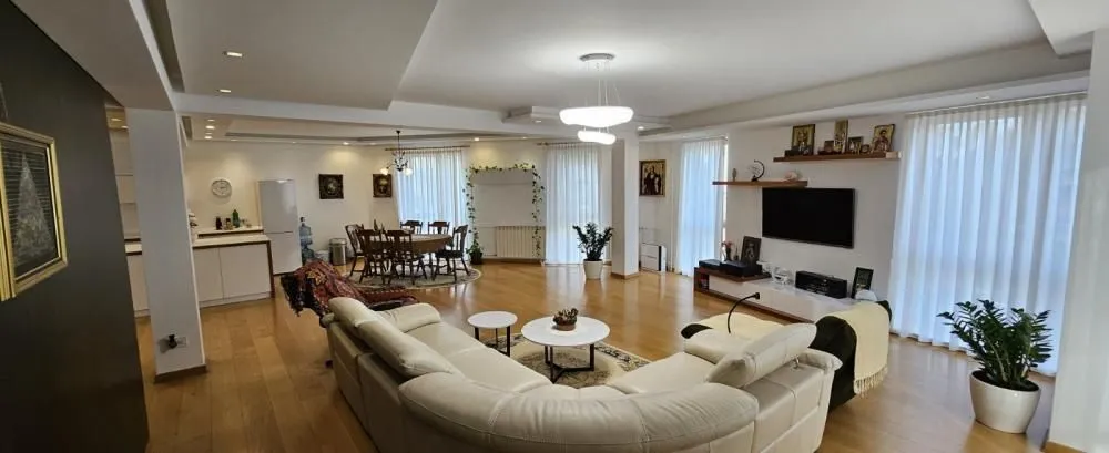 Sale, three bedroom apartment, 148m², Vračar Hram, Vračar Sve Podlokacije
