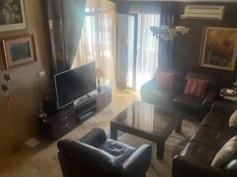 Izdavanje, trosoban stan, 130m², Preko Morače, Podgorica - image 6