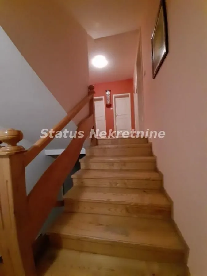 Prodaja, kuća, 348m², Petrovaradin, Novi Sad