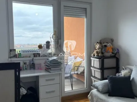 Prodaja, trosoban stan, 59m², Ledine, Beograd - image 8