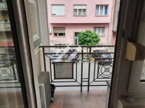 Izdavanje, trosoban stan, 60m², Centar, Novi Sad - image 5
