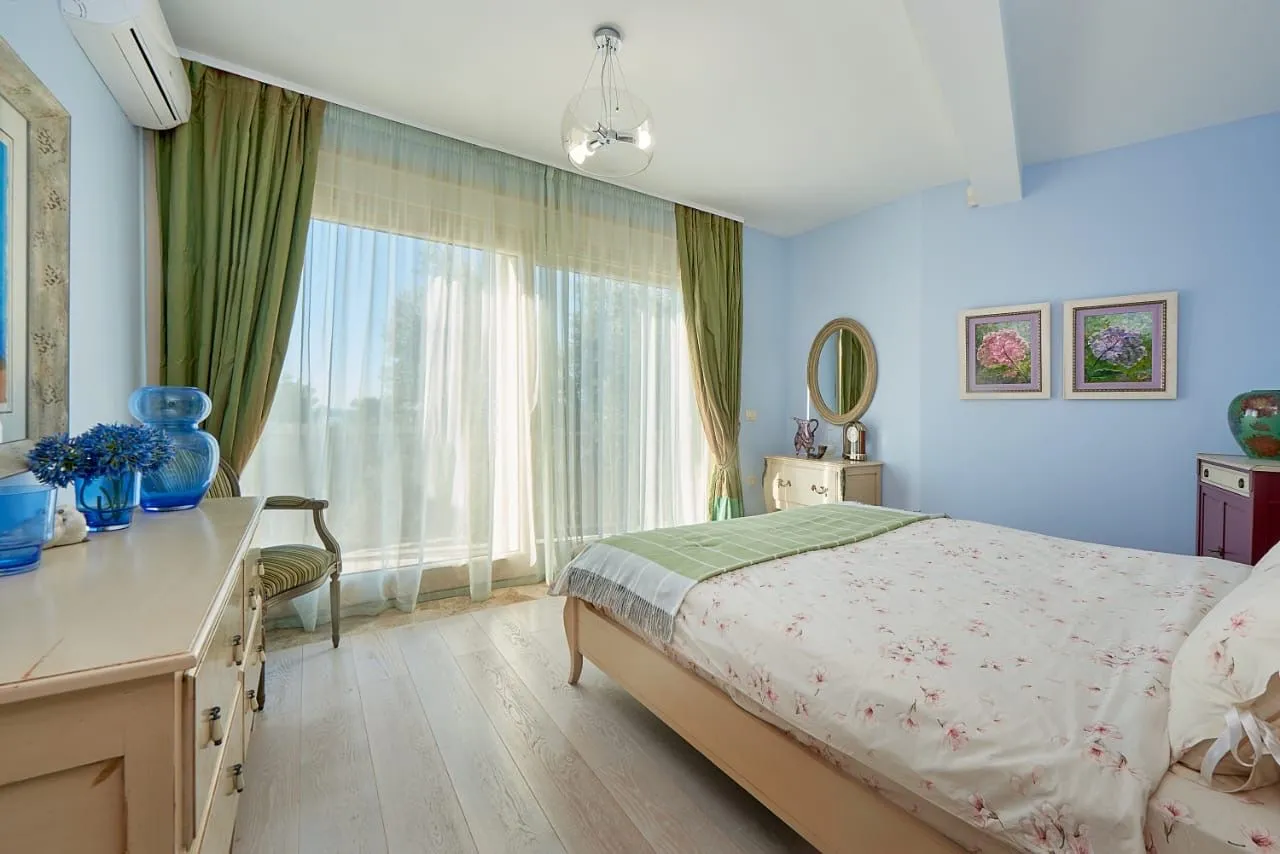 Sale, house, 247m², Sveti Stefan, Budva