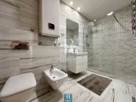 Izdavanje, trosoban stan, 110m², Momišići, Podgorica - image 7