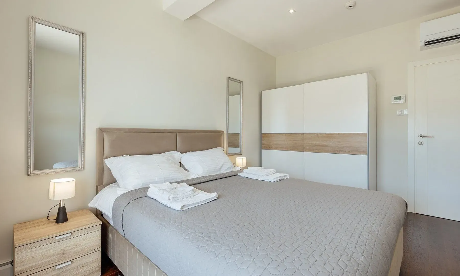 Sale, three bedroom apartment, 158m², Bunovići, Kotor
