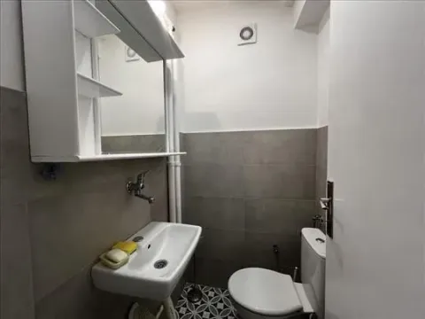 Izdavanje, trosoban stan, 80m², Kalenić Pijaca, Vračar Sve Podlokacije - image 20